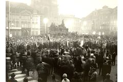 Tryzna za Jana Palacha na Staroměstském náměstí 20. ledna 1969