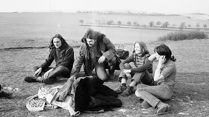 Pavel Zajíček (první zleva) na happeningu Keep Together na jaře 1973. Foto: Ivo Pospíšil