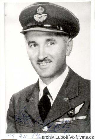 Joe Bílek, střelec a radiotelegrafista u 311. bombardovací perutě RAF, který v Kanadě pátral po Kohlíčkovi. Zdroj: vets.cz