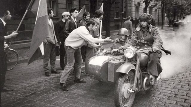 Praha 21. srpna 1968, Josef Novotný (* 1941). Zdroj: © Nachlass Volker Krämer, Hamburg