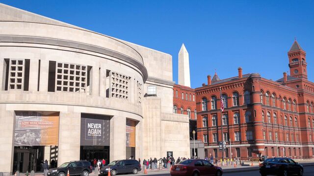 USHMM – pět písmen z bolesti. Post Bellum a americký památník holocaustu