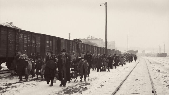 Dne 25. ledna 1946 odjel první transport Němců také z Mariánských Lázní. Foto: ČTK