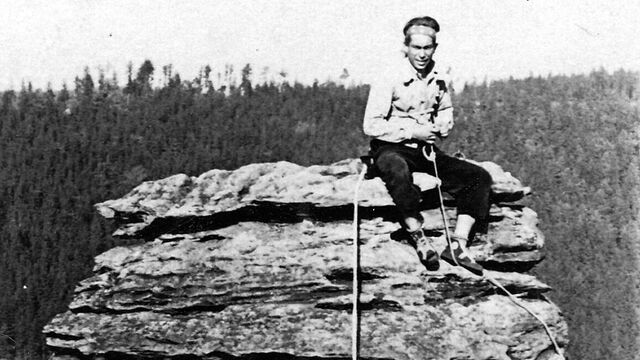 Gerhard Tschunko na Věži Císař v Ostrově, 1958. Zdroj: archiv pamětníka