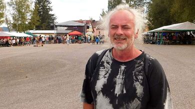 Bohumil Harmonický během Festivalu proti ztrátě paměti, který pořádal v letech 2015 a 2016. Zdroj: archiv pamětníka