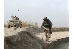 Pyrotechnický průzkum v provincii Logar, Afghánistán, 2008/2009<br /> 
