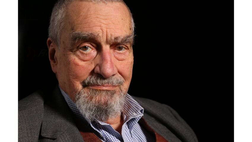 Karel Schwarzenberg při natáčení v roce 2021. Zdroj: Paměť národa