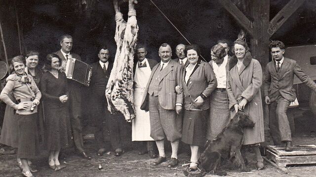 Zabijačka, 20. léta 20. století. Ilustrační foto