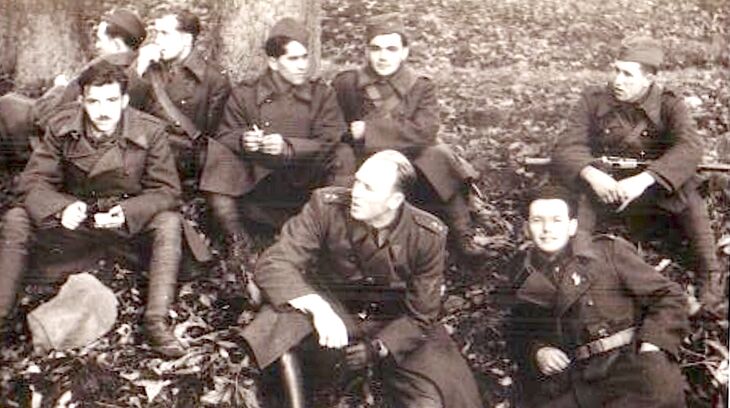 Vojáci při mobilizaci roku 1938. Zdroj: archiv pamětníka Jaroslava Kozlíka. 
