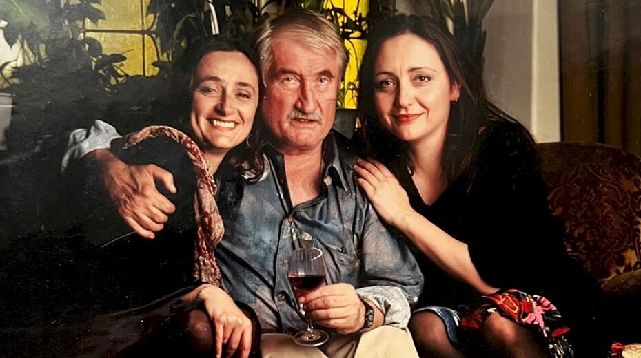 „Chtěla jsem bydlet v paneláku a mít normální rodiče,“ říká Landovská