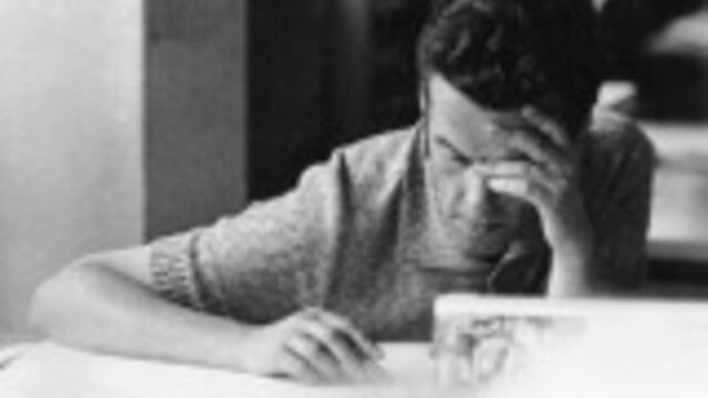 Při práci v Výzkumném ústavu matematických strojů v 80. letech. Zdroj: Paměť národa