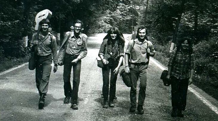 Na trampu – Vítkov, Podhradí, 1980, Miroslav Marusjak druhý zprava, zdroj: archiv pamětníka