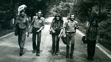 Na trampu – Vítkov, Podhradí, 1980, Miroslav Marusjak druhý zprava, zdroj: archiv pamětníka