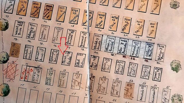 Detail plánu trestaneckého hřbitova s vyznačeným hrobem filmaře a novináře Lomikara Kleinera Zdroj: Osobní spis Lomikara Kleinera, NA Praha