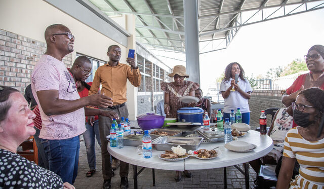 Joas zahajuje setkání namibijských dětí na severu Namibie ve městě Ondangwa v roce 2021, foto: Lukáš Houdek