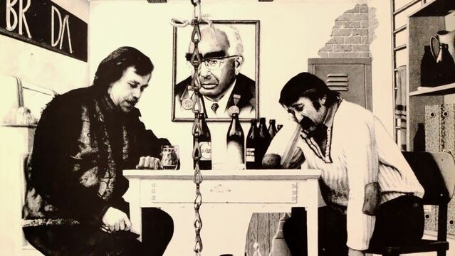 Václav Havel a Pavel Landovský na výřezu z obalu nahrávky Audience, vydané roku 1979 v exilovém vydavatelství Šafrán. Zdroj: archiv Petra P. Nováka