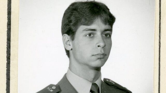 Frekventant Pohotovostního pluku Veřejné bezpečnosti rotný Václav Karel v roce 1986. Zdroj: Archiv bezpečnostních složek (ABS)